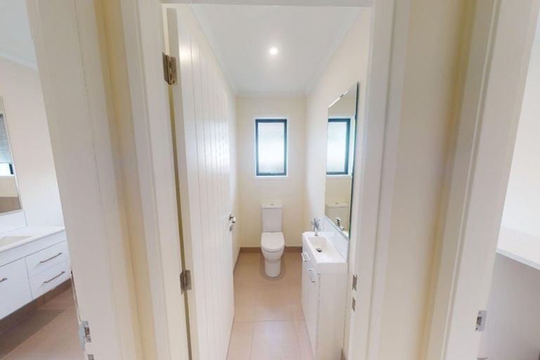 Photo of property in 30 Silicon Way, Fitzherbert, Palmerston North, 4410