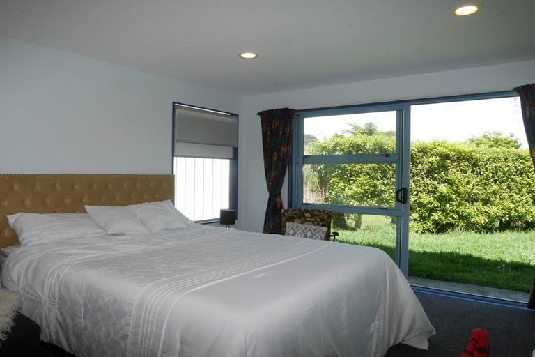 Photo of property in 206 Matai Road, Raumati Beach, Paraparaumu, 5032