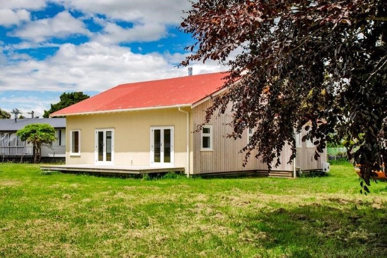 Photo of property in 36 Egmont Street, Kaponga, Hawera, 4679
