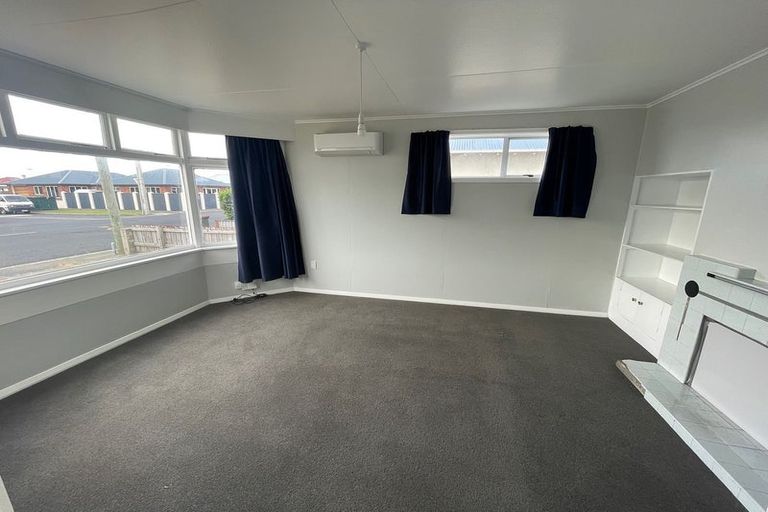 Photo of property in 122 Bay View Road, South Dunedin, Dunedin, 9012