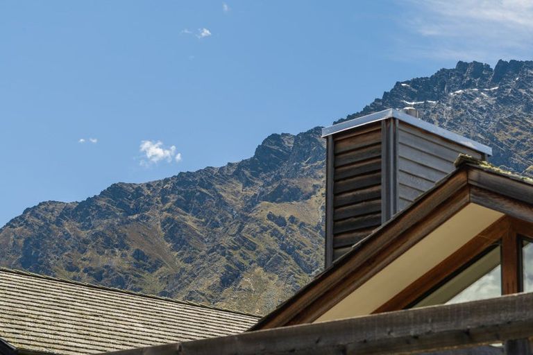 Photo of property in 4 Jackby Court, Jacks Point, Queenstown, 9371