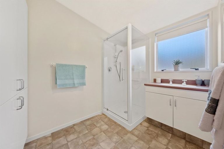 Photo of property in 1 Whaka Terrace, Huntsbury, Christchurch, 8022