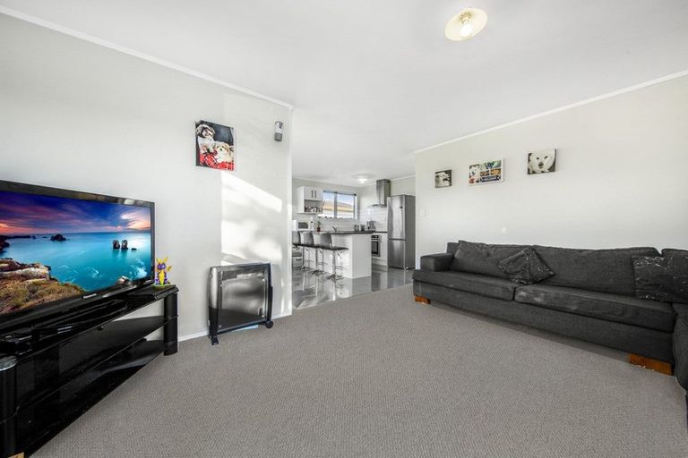 Photo of property in 1/14 Silver Creek Road, Weymouth, Auckland, 2103