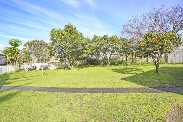 Photo of property in 37 Thompson Terrace, Manurewa, Auckland, 2102