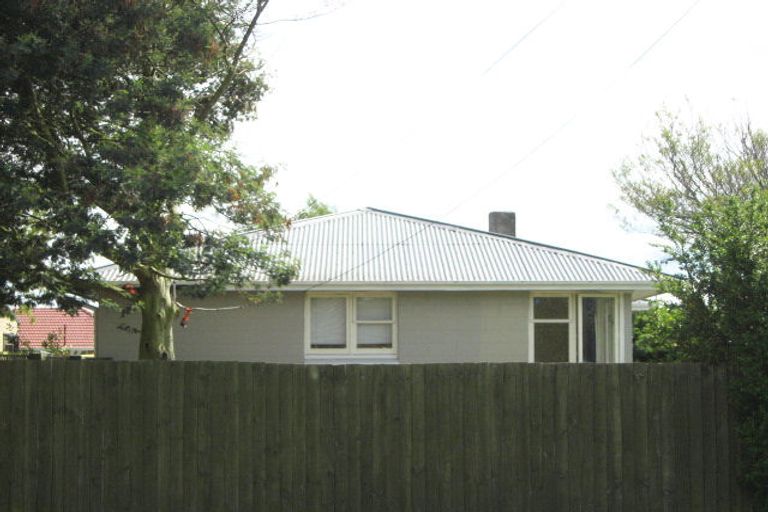 Photo of property in 38 Momorangi Crescent, Redwood, Christchurch, 8051
