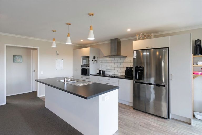 Photo of property in 10 Aqua Way, Paraparaumu, 5032