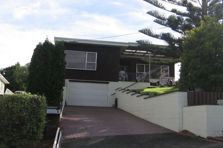Photo of property in 125 Matipo Road, Te Atatu Peninsula, Auckland, 0610