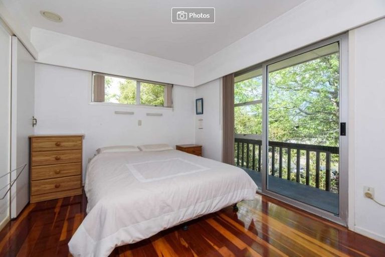 Photo of property in 27 Crompton Road, Massey, Auckland, 0614