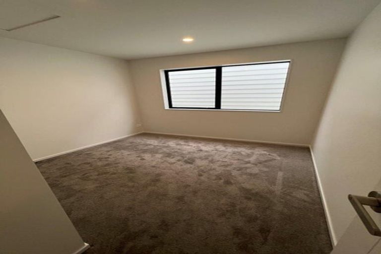 Photo of property in 1b Matakohe Road, Westgate, Auckland, 0814