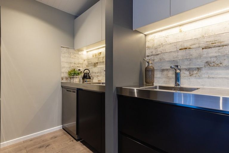 Photo of property in 30 Sandford Terrace, Lower Shotover, Queenstown, 9304