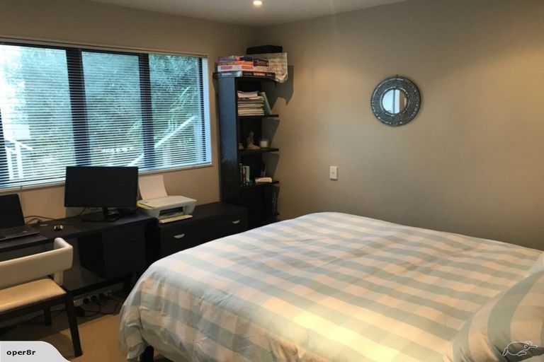 Photo of property in 1/46 Masterton Road, Rothesay Bay, Auckland, 0630