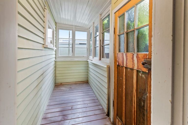 Photo of property in 4 Okoroire Street, Tirau, 3410