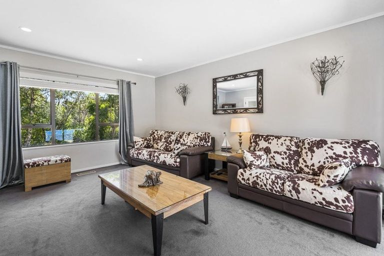 Photo of property in 63 Cruickshank Road, Clouston Park, Upper Hutt, 5018