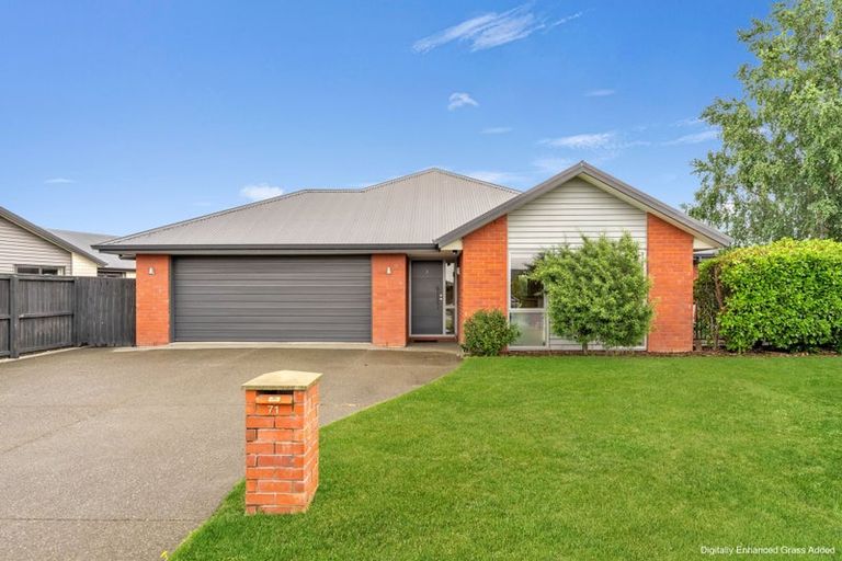 Photo of property in 71 Beaumont Drive, Rolleston, 7614