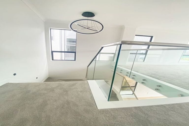 Photo of property in 73 Michael Bosher Way, Flat Bush, Auckland, 2019