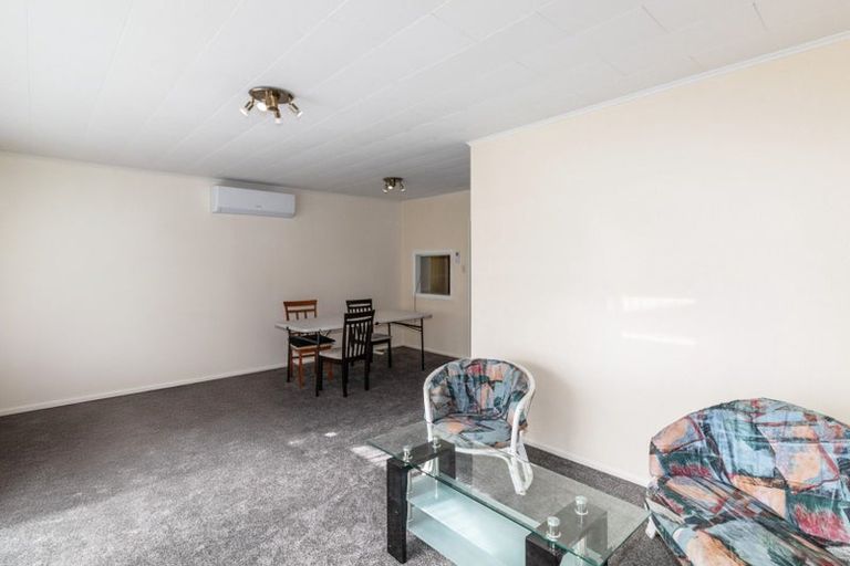 Photo of property in 4/14 Fuller Grove, Woburn, Lower Hutt, 5010