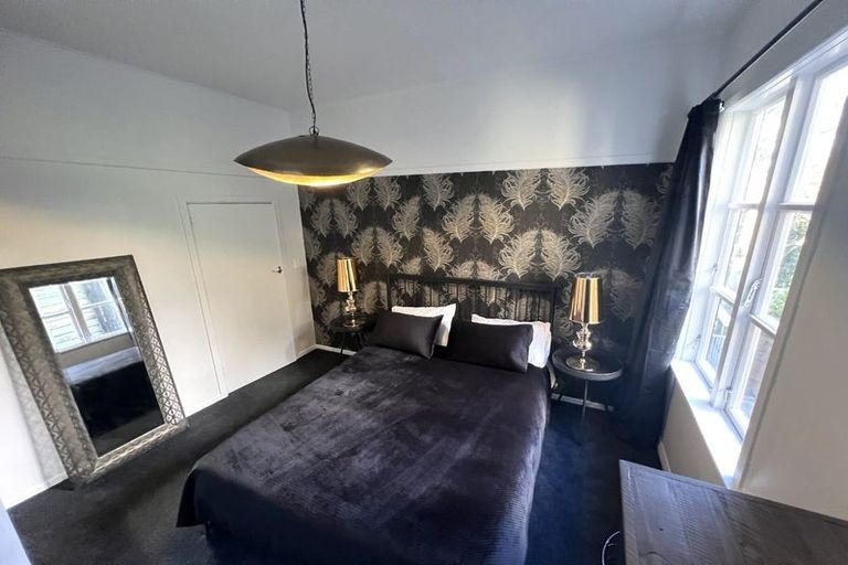 Photo of property in 35 Patanga Crescent, Thorndon, Wellington, 6011