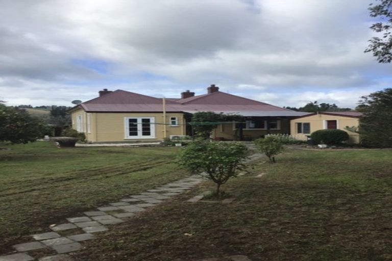 Photo of property in 35 Leslie Street, Waiau, 7332