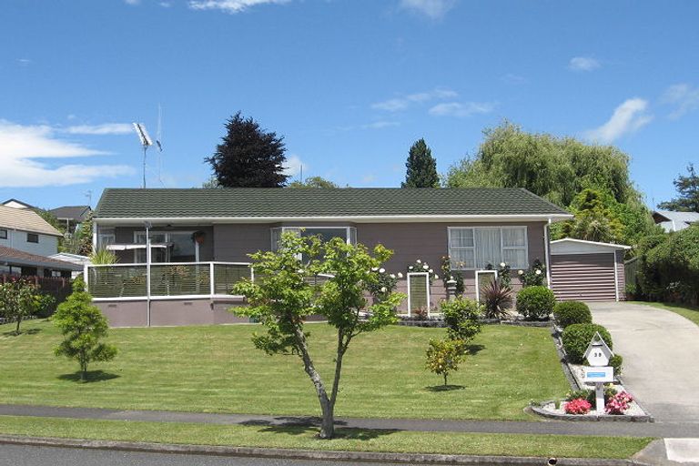 Photo of property in 39 Sheridan Crescent, Leamington, Cambridge, 3432