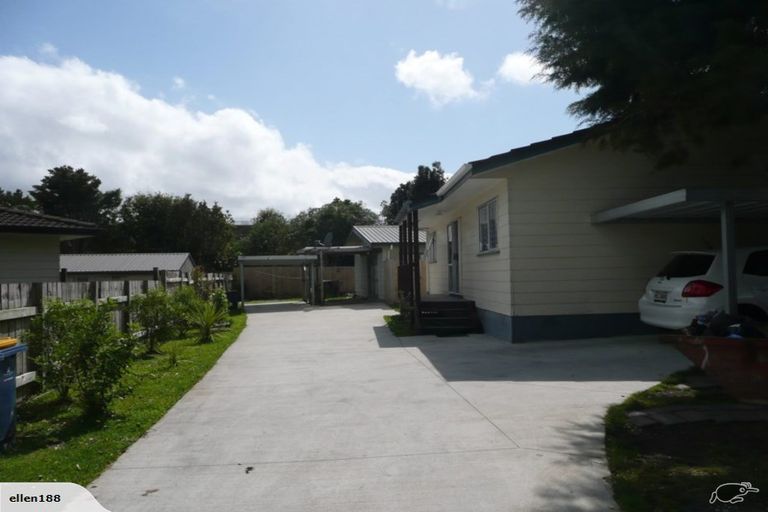 Photo of property in 9 Silverstone Place, Henderson, Auckland, 0612