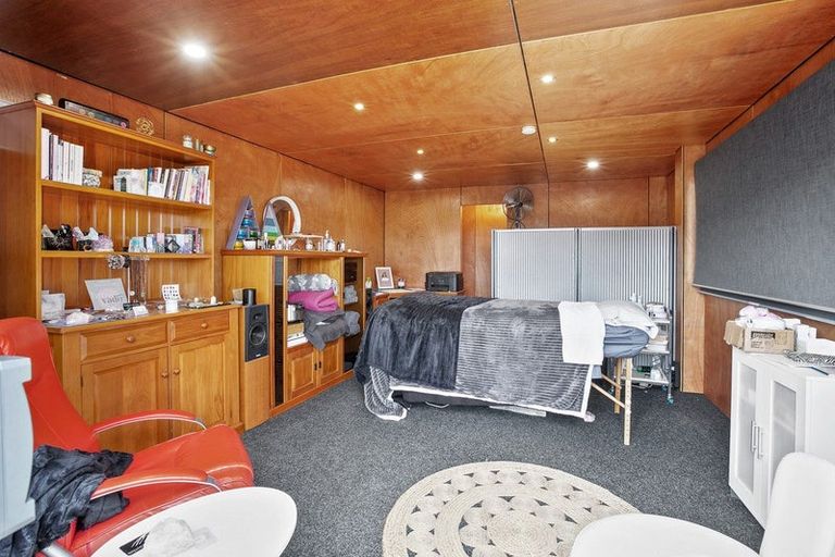Photo of property in 350 Awai Road, Tarurutangi, New Plymouth, 4372