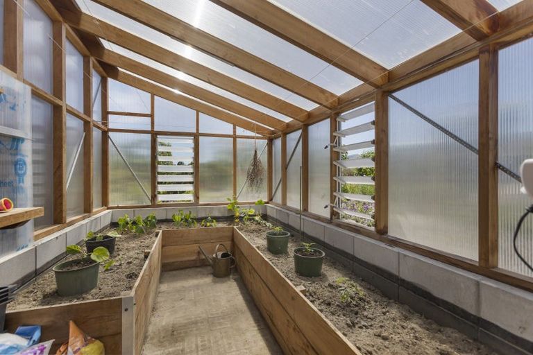 Photo of property in 4 Lowburn Valley Road, Lowburn, Cromwell, 9384