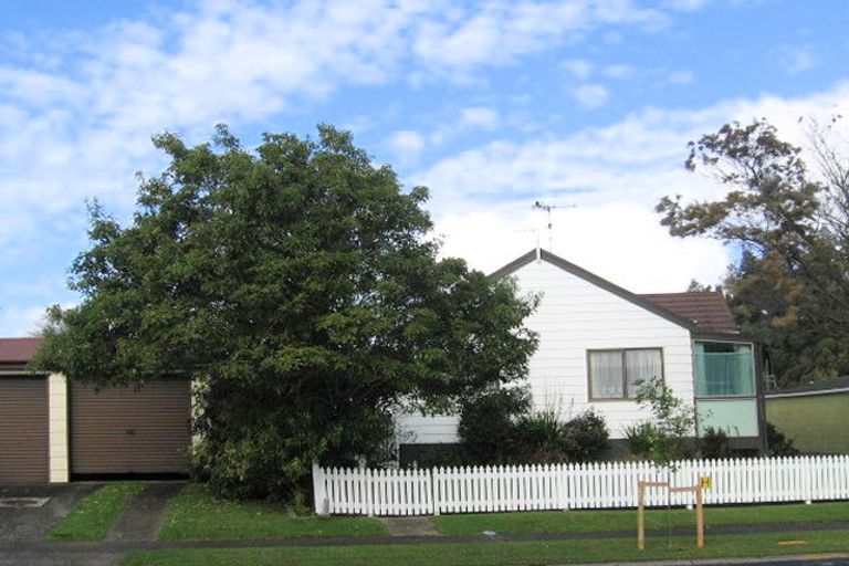 Photo of property in 3 Jasmine Avenue, Dinsdale, Hamilton, 3204