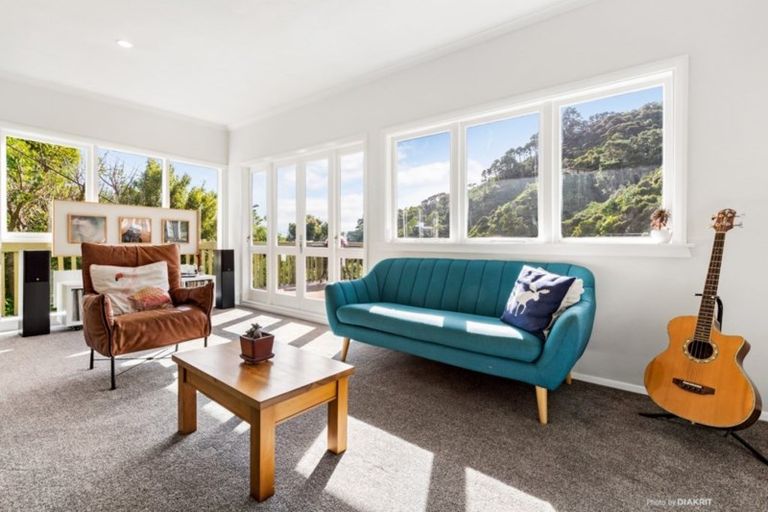 Photo of property in 40 Rona Street, Eastbourne, Lower Hutt, 5013