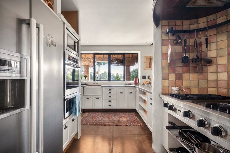 Photo of property in 214 Oceanbeach Road, Mount Maunganui, 3116