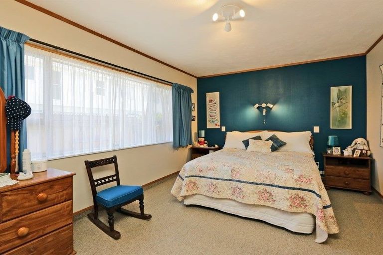 Photo of property in 49a Church Road, Taradale, Napier, 4112