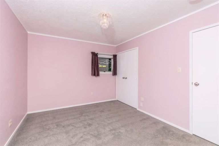 Photo of property in 1/13 Redwing Street, Browns Bay, Auckland, 0630