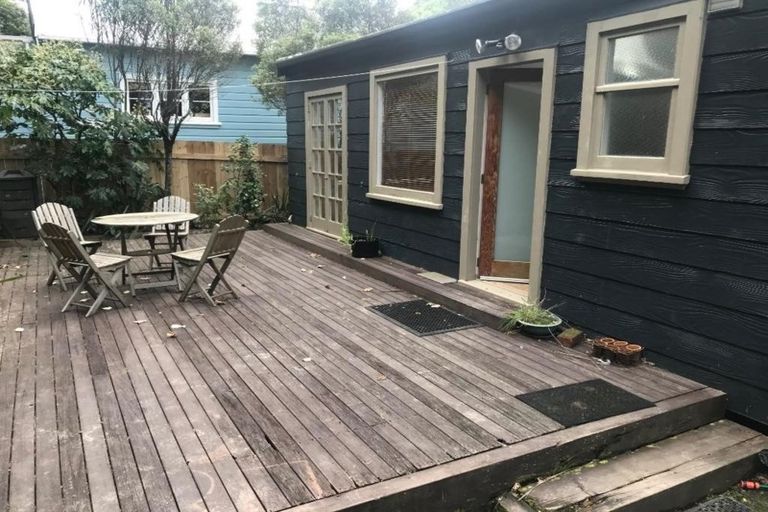 Photo of property in 320 Ohiro Road, Brooklyn, Wellington, 6021