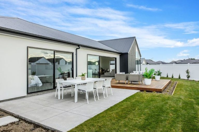 Photo of property in 4 Timara Crescent, Marshland, Christchurch, 8083