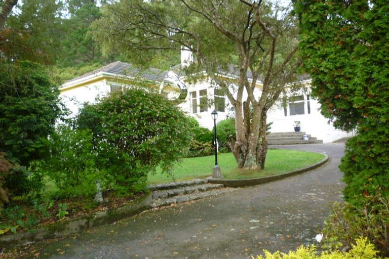 Photo of property in 479 Stokes Valley Road, Stokes Valley, Lower Hutt, 5019