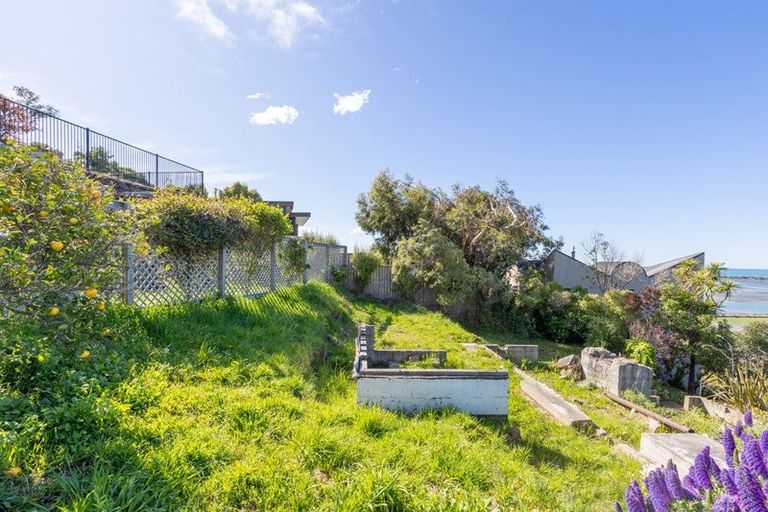 Photo of property in 66 Mount Pleasant Road, Mount Pleasant, Christchurch, 8081