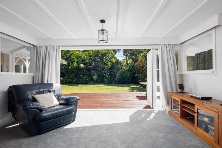 Photo of property in 15 Karaka Drive, Kerikeri, 0230