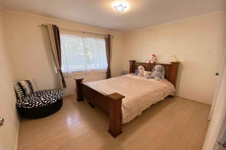 Photo of property in 21 Millhouse Drive, Northpark, Auckland, 2013