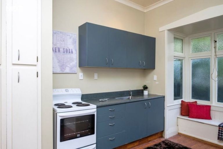 Photo of property in 69 Law Street, Caversham, Dunedin, 9012