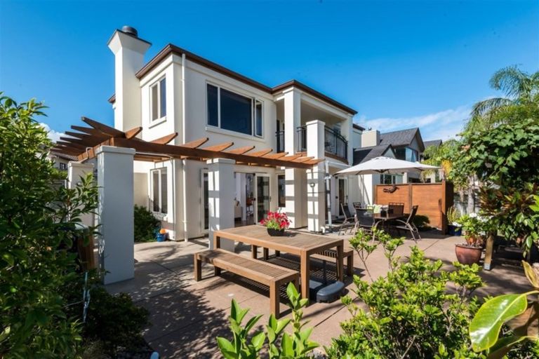 Photo of property in 41 Granger Road, Cockle Bay, Auckland, 2014