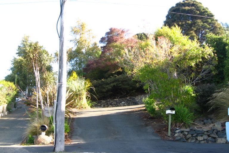 Photo of property in 28 Larkins Street, Helensburgh, Dunedin, 9010