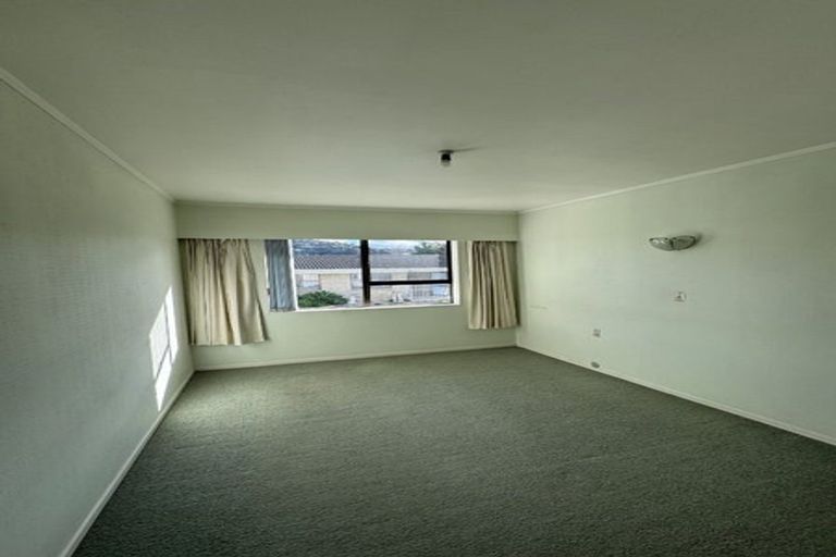 Photo of property in 27 Kamo Road, Regent, Whangarei, 0112