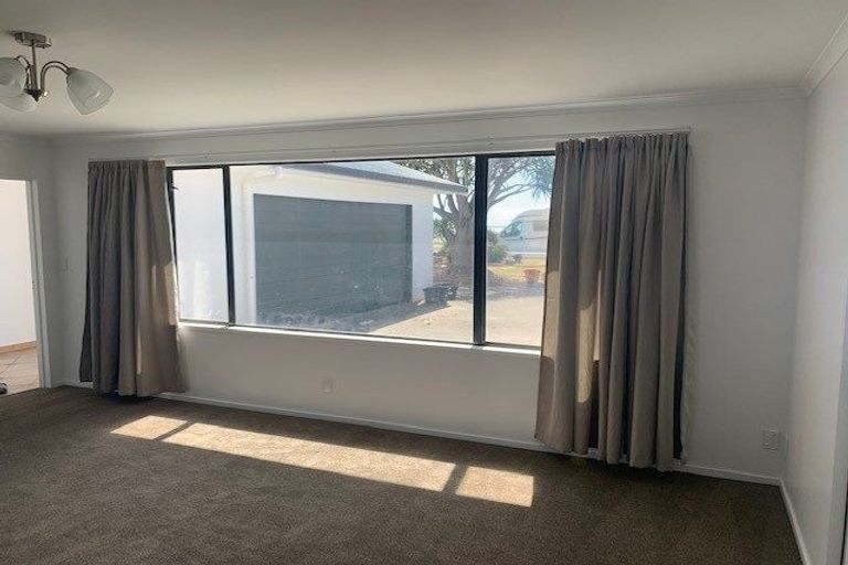 Photo of property in 69 The Esplanade, Westshore, Napier, 4110