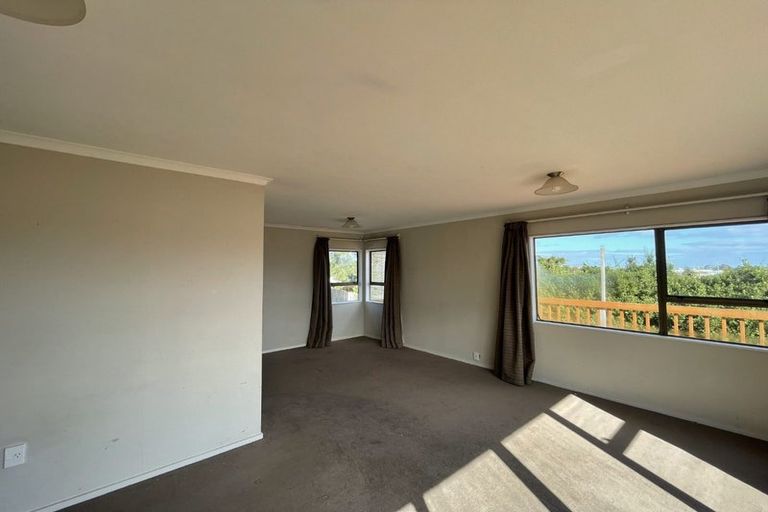 Photo of property in 148 Aviemore Drive, Highland Park, Auckland, 2010