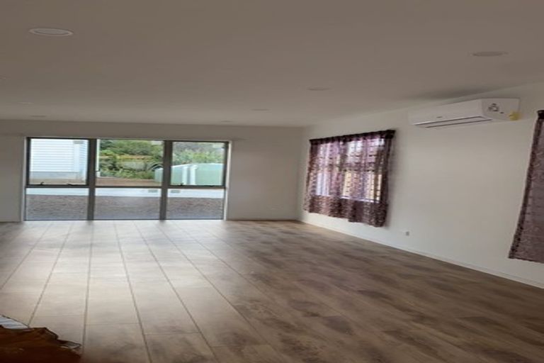 Photo of property in 4 Han Court, Glen Eden, Auckland, 0602