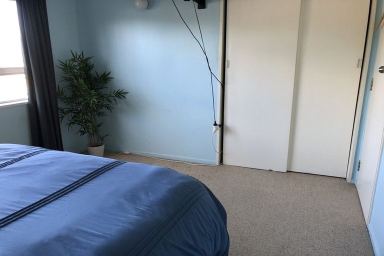 Photo of property in 78 Reeves Road, Pakuranga Heights, Auckland, 2010