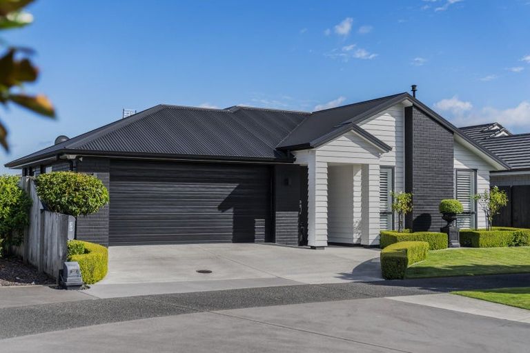 Photo of property in 30 Hiria Crescent, Papamoa Beach, Papamoa, 3118