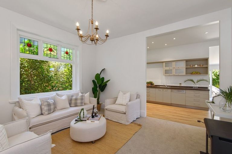 Photo of property in 124 Edward Avenue, Edgeware, Christchurch, 8013