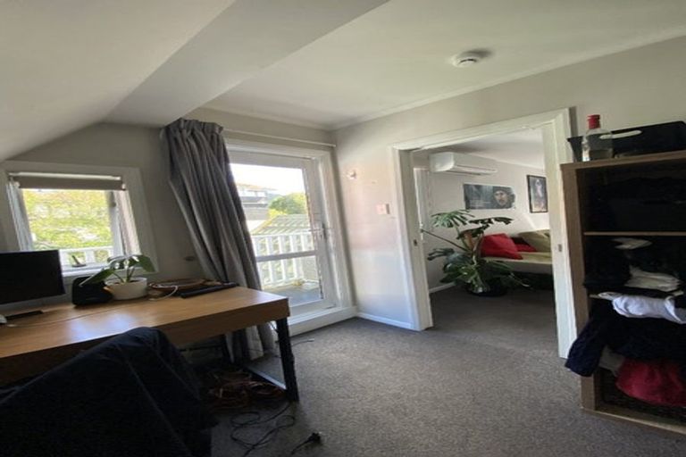 Photo of property in 4a Easdale Street, Kelburn, Wellington, 6012