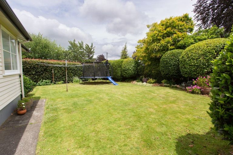 Photo of property in 3 Chamberlain Street, Dannevirke, 4930