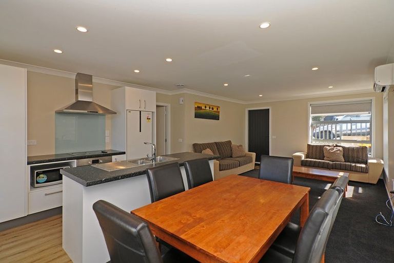 Photo of property in 109 Ashton Fitchett Drive, Brooklyn, Wellington, 6021